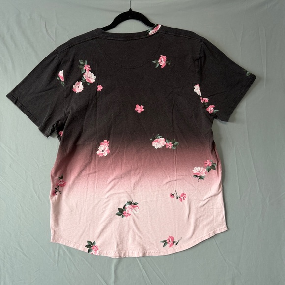 Hollister Mens Floral Ombre Short Sleeve Tee XL Black Pink Cotton Streetwear - Picture 5 of 7